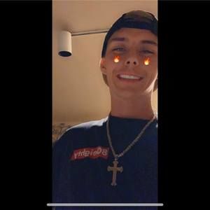 Meet your Posher, Troy